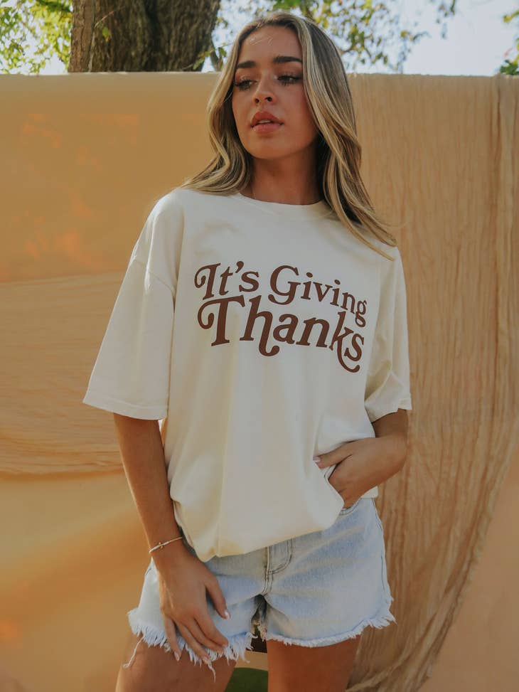 It's Giving Thanks Tee