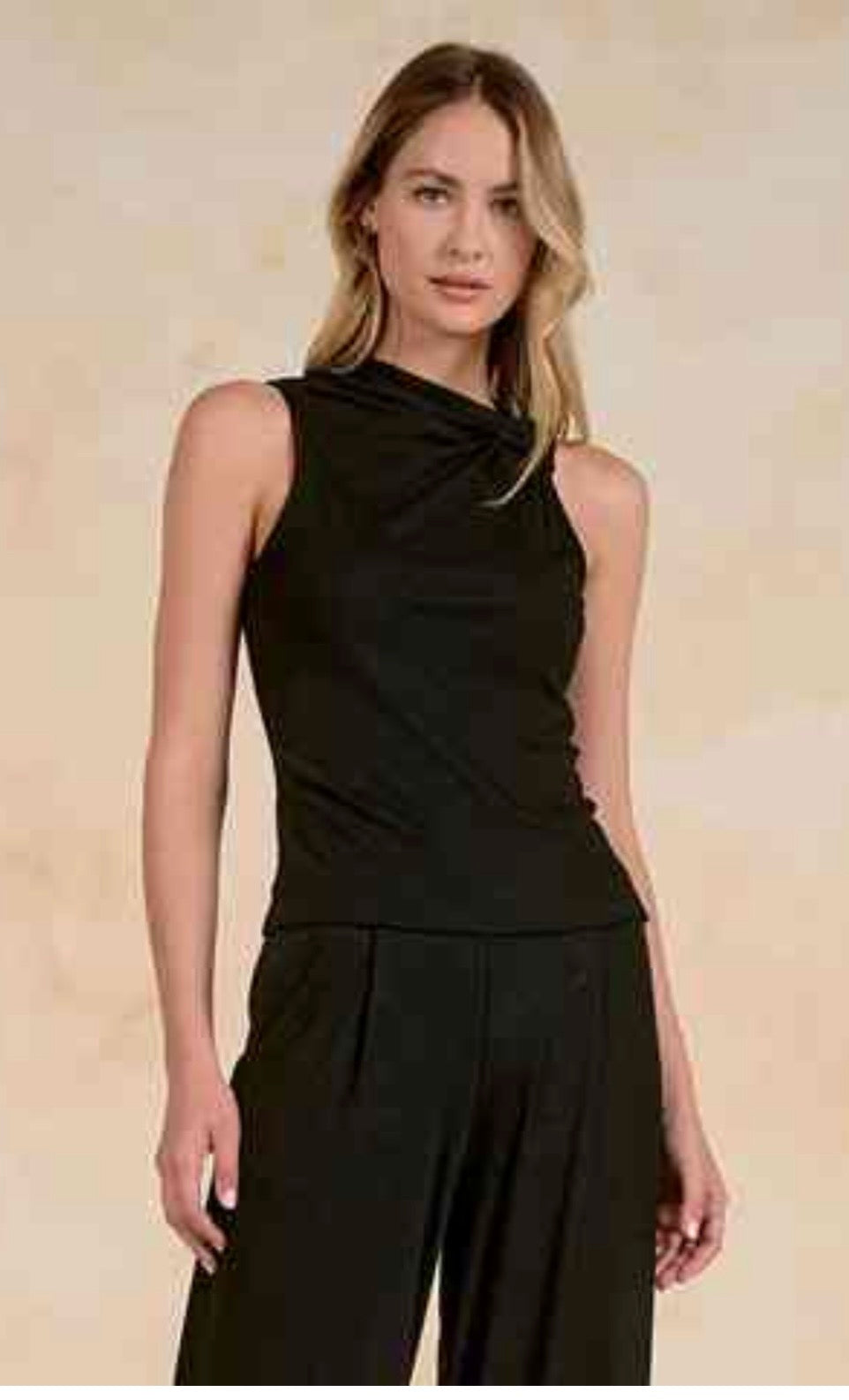 Twist Front Top
