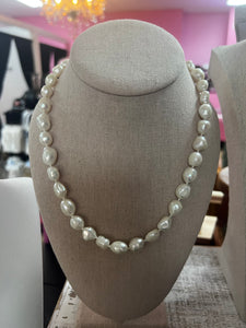 fresh water pearl neacklace