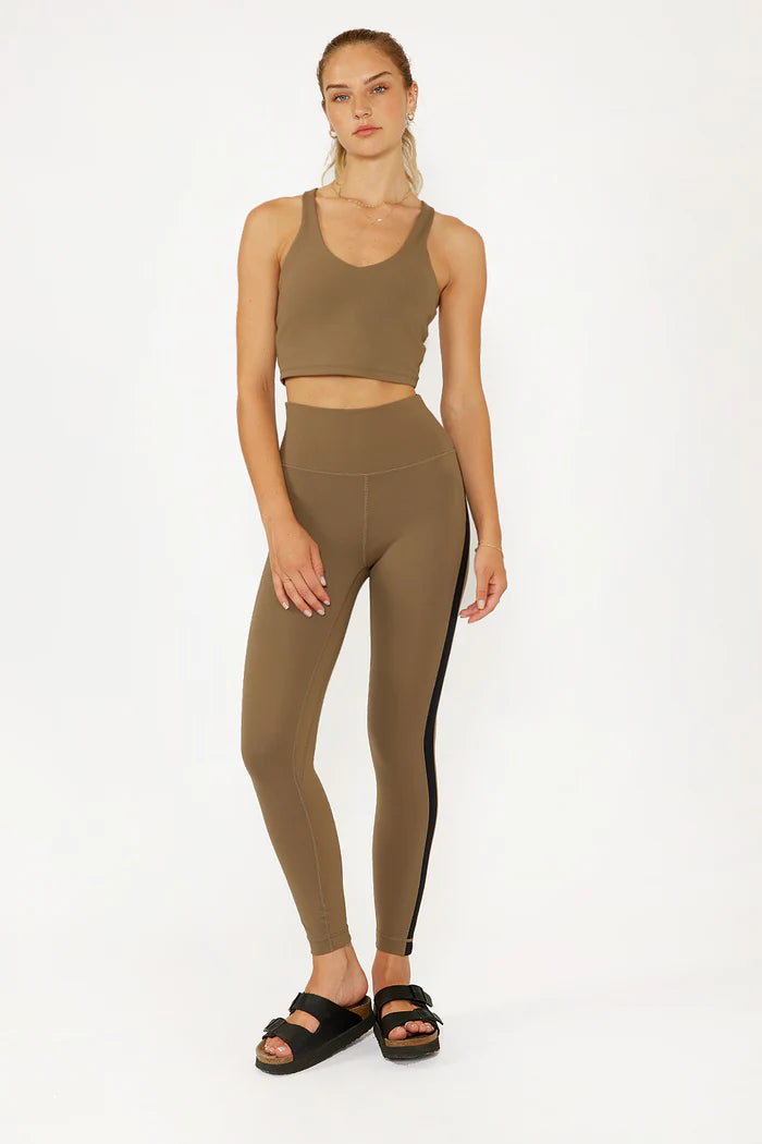 Hana Legging Army