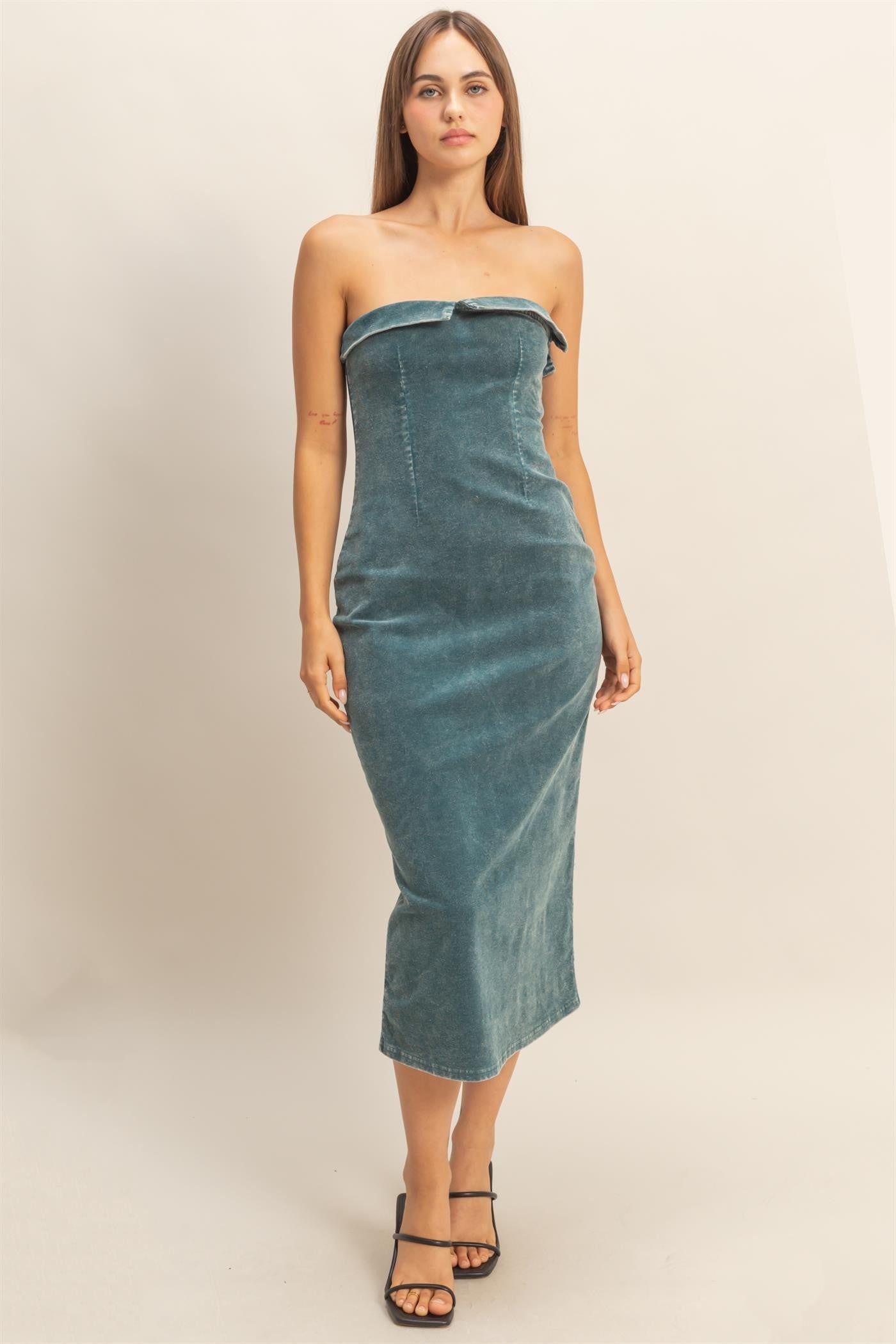 Chic Mineral Washed Strapless Midi Dress