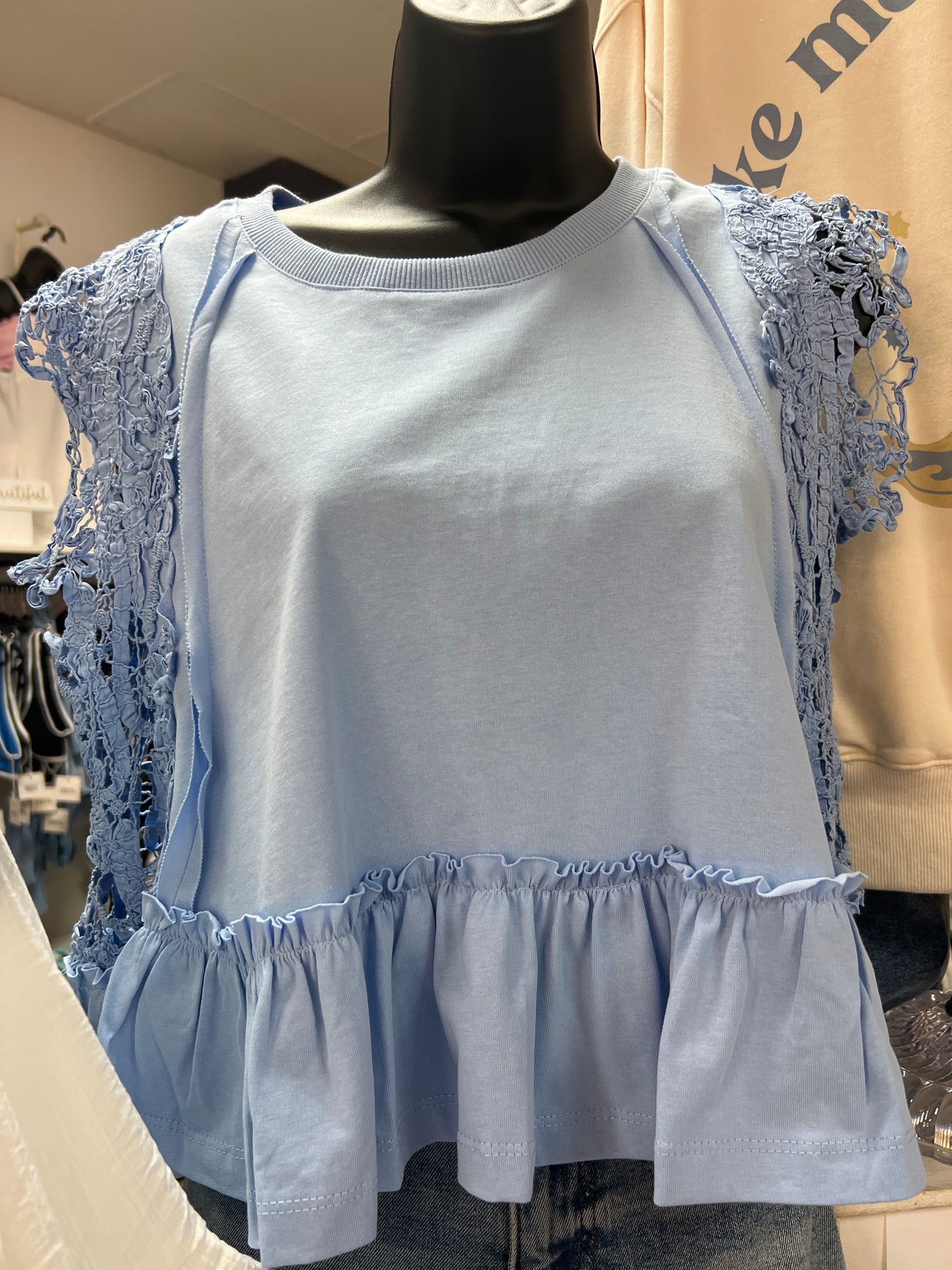 Side Lace Trim Ruffle Hem Top