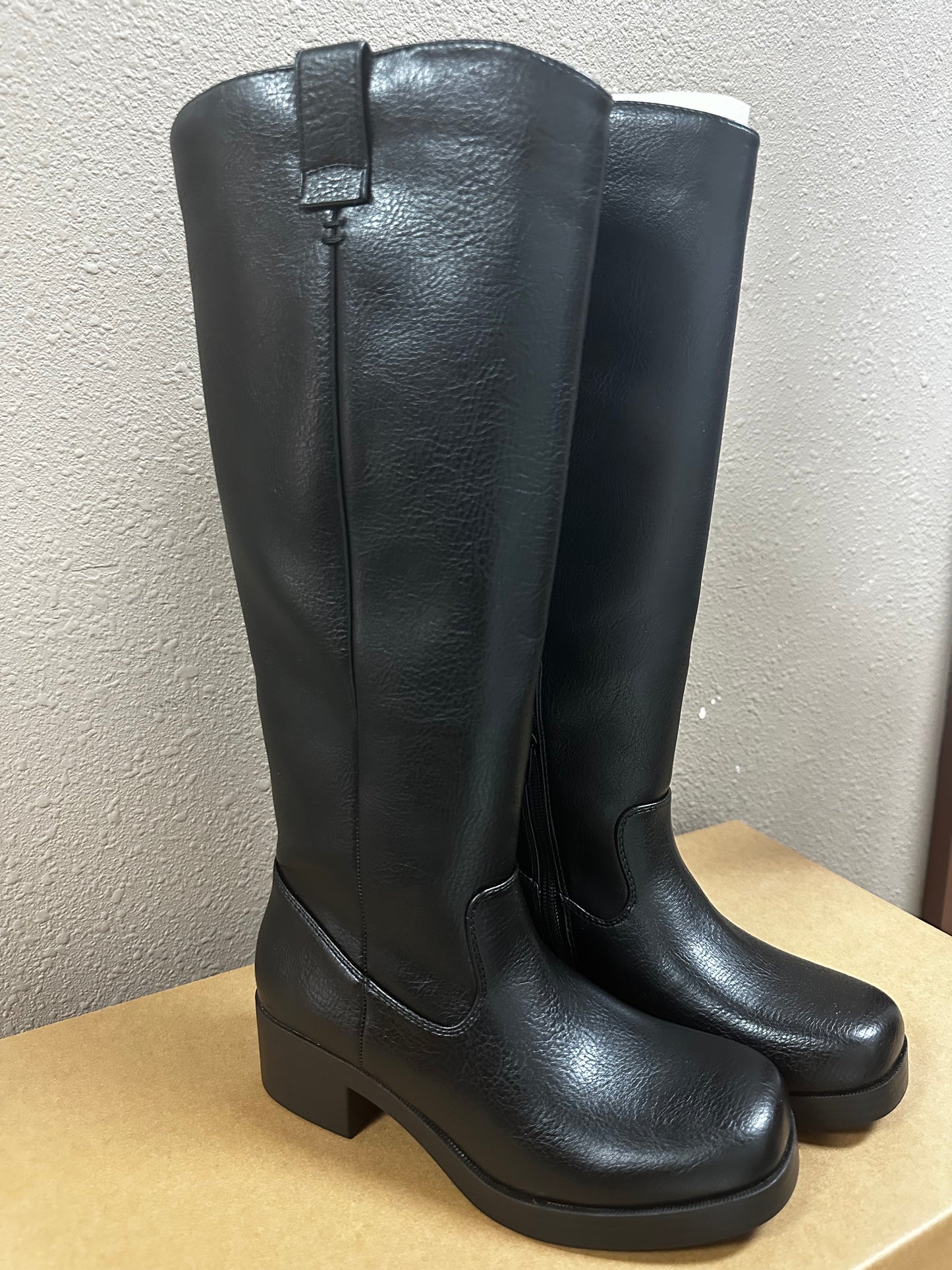DL Black Boot