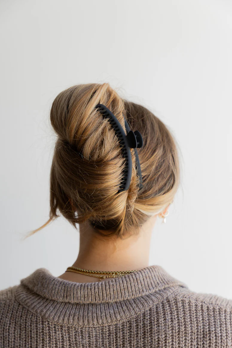 Matte Hold Everything Claw