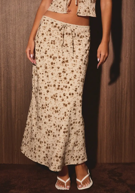 Mid Waisted Lace Trim Detail Midi Skirt