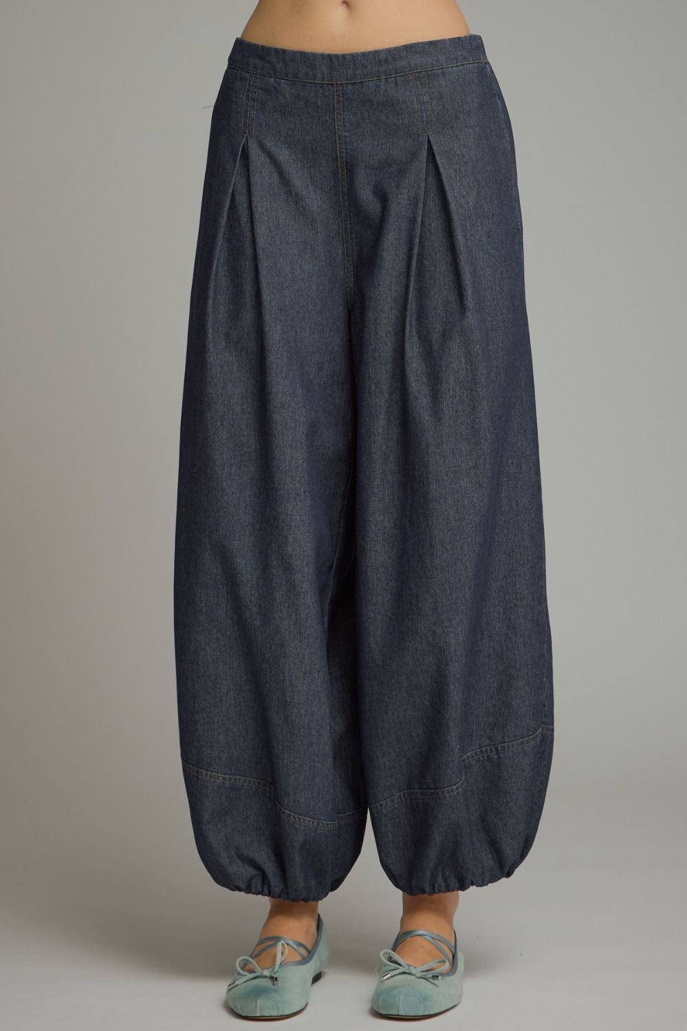 Solid balloon leg pants