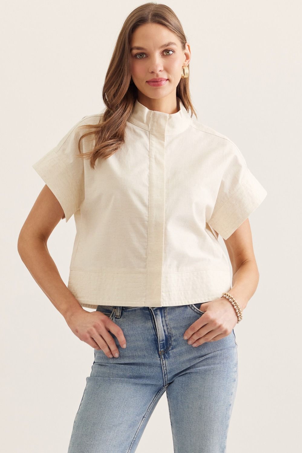 Short sleeve collar top