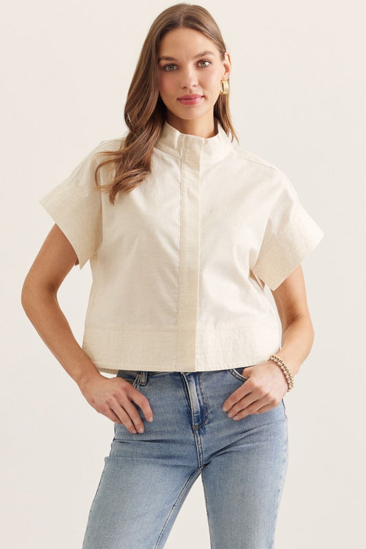 Short sleeve collar top
