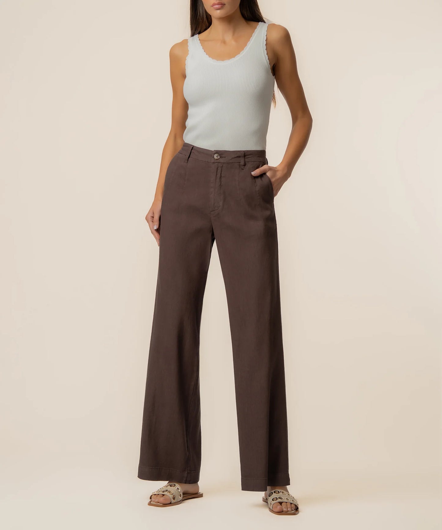 Meg Linen
