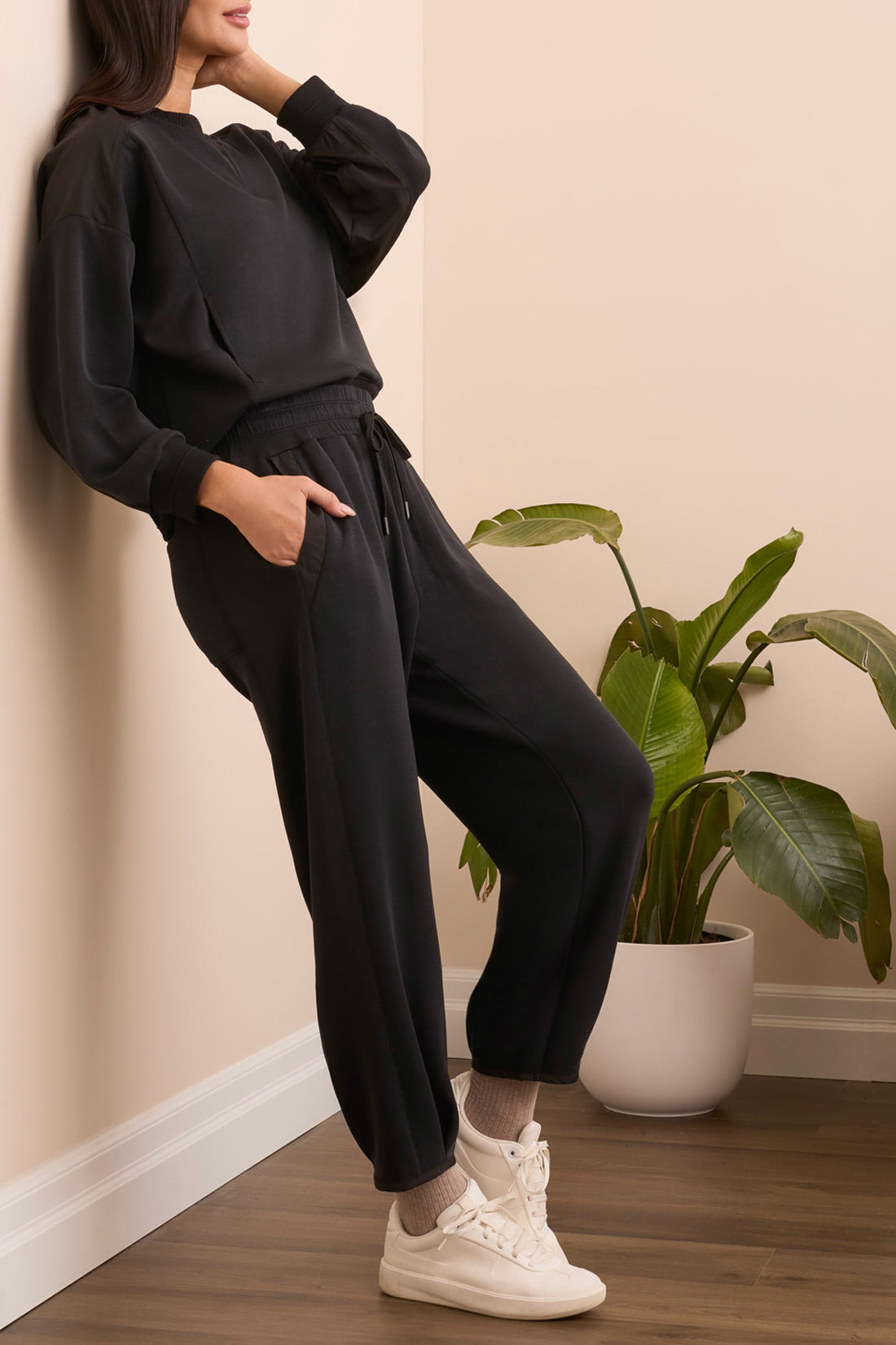 Black Jogger w/ Hem Pleats
