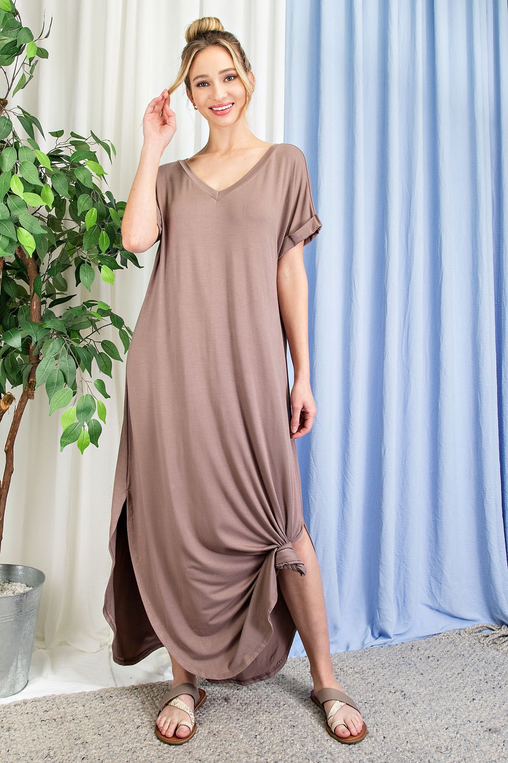 V-Neck T-shirt Maxi